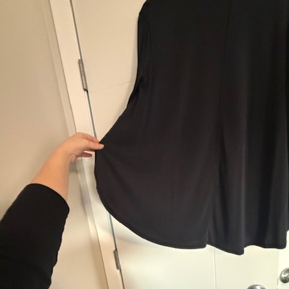 Lululemon Women's Tunic shirt - Picture 11 of 11